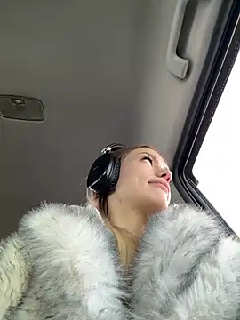 -Sexy Barbie- online show from 28, 2, 2025