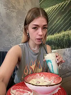 -Sexy Barbie- online show from 1, 3, 2025