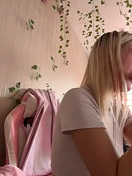 -Sexy Barbie- online show from 13, 10, 2025