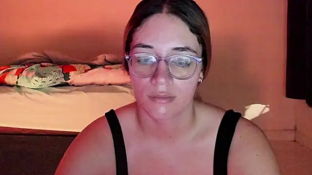 Snapshot of atenas_05_ chatting on 24, 4, 2026 atenas 05 online show from 24, 4, 2026