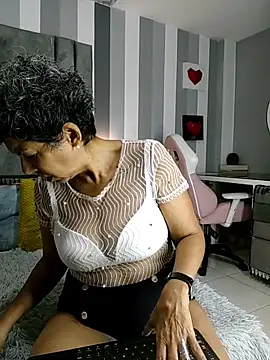 Julianewell online show from 28, 11, 2025