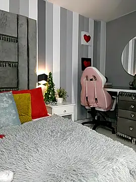 Julianewell online show from 18, 12, 2025