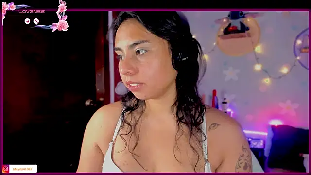 kiki cavilll online show from 8, 9, 2025