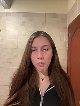 Snapshot of br00klynhaze420 chatting on 14, 7, 2026 br00klynhaze420 online show from 14, 7, 2026