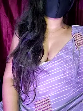 SexyAndHottie online show from 4, 12, 2024