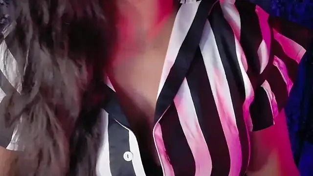 SexyAndHottie online show from 14, 1, 2026