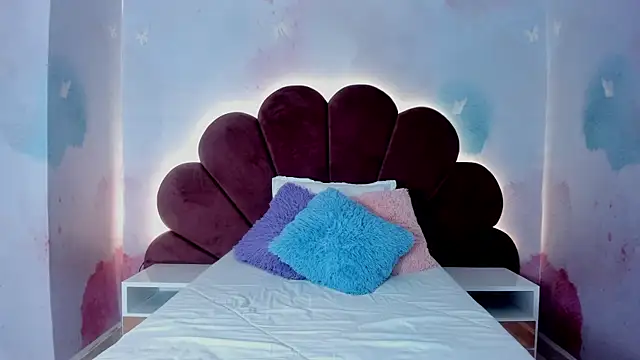 Snapshot of Carohorny4u chatting on 21, 11, 2025 Carohorny4u online show from 21, 11, 2025