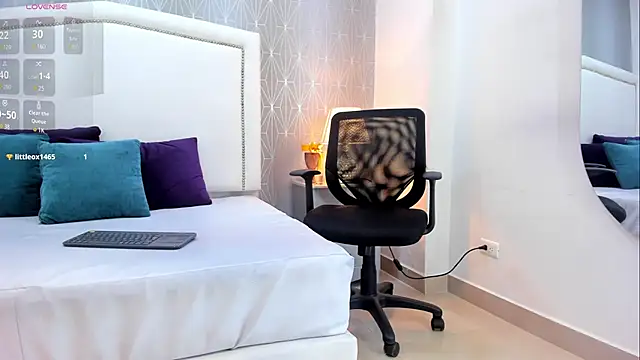 Snapshot of _Peach1_ chatting on 9, 4, 2026 Peach1 online show from 9, 4, 2026