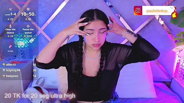 Snapshot of paulette_dupont chatting on 22, 12, 2025 paulette dupont online show from 22, 12, 2025