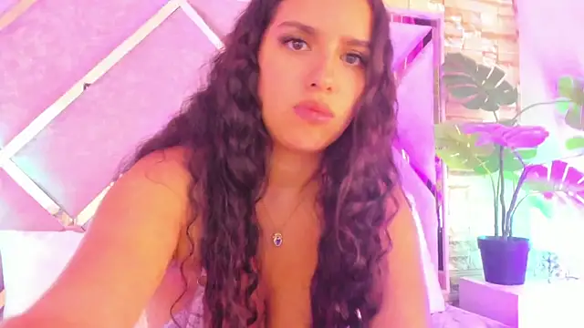 Snapshot of paulette_dupont chatting on 7, 2, 2026 paulette dupont online show from 7, 2, 2026