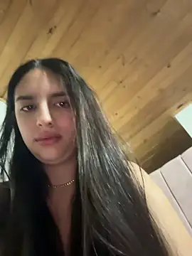 Snapshot of paulette_dupont chatting on 10, 5, 2026 paulette dupont online show from 10, 5, 2026
