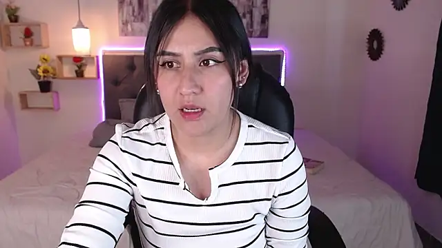 Snapshot of mia_aira chatting on 22, 1, 2025 mia aira online show from 22, 1, 2025