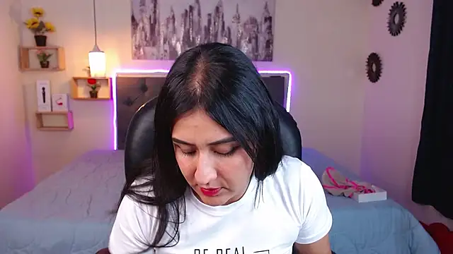 Snapshot of mia_aira chatting on 17, 2, 2025 mia aira online show from 17, 2, 2025