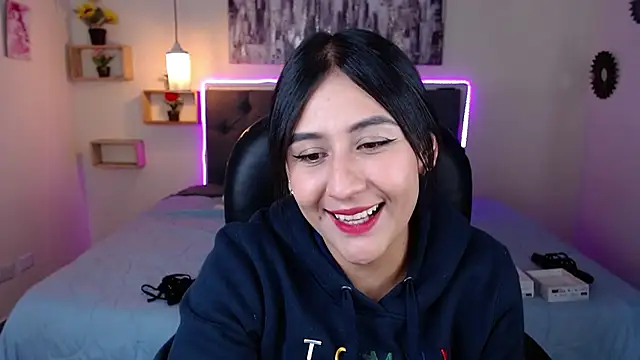 Snapshot of mia_aira chatting on 18, 2, 2025 mia aira online show from 18, 2, 2025