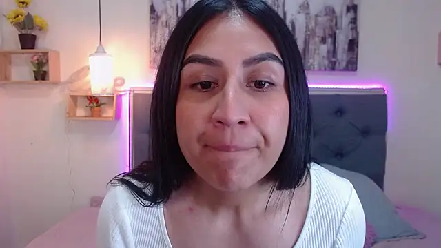 Snapshot of mia_aira chatting on 10, 10, 2025 mia aira online show from 10, 10, 2025