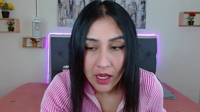 mia aira online show from 15, 11, 2025