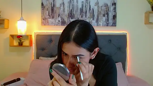 mia aira online show from 7, 1, 2026