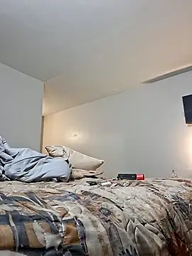 Snapshot of Puusy780 chatting on 13, 12, 2025 Puusy780 online show from 13, 12, 2025