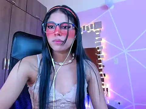  ALLYSON18  online show from 18, 3, 2025