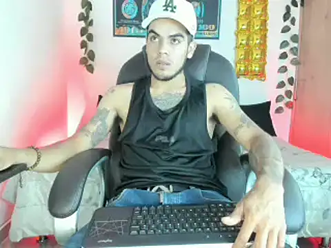 Snapshot of mikee_scooth chatting on 9, 2, 2025 mikee scooth online show from 9, 2, 2025