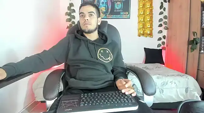 Snapshot of mikee_scooth chatting on 12, 2, 2025 mikee scooth online show from 12, 2, 2025