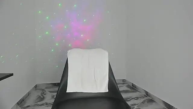 Snapshot of mikee_scooth chatting on 5, 11, 2025 mikee scooth online show from 5, 11, 2025