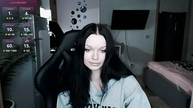 illililliilli online show from 18, 1, 2025