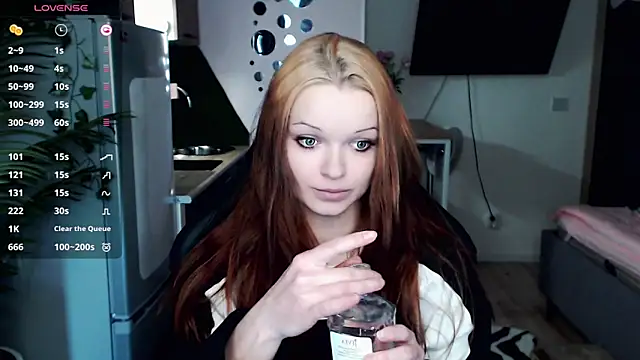 illililliilli online show from 8, 3, 2025