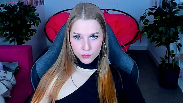 CuteMousee online show from 26, 12, 2024