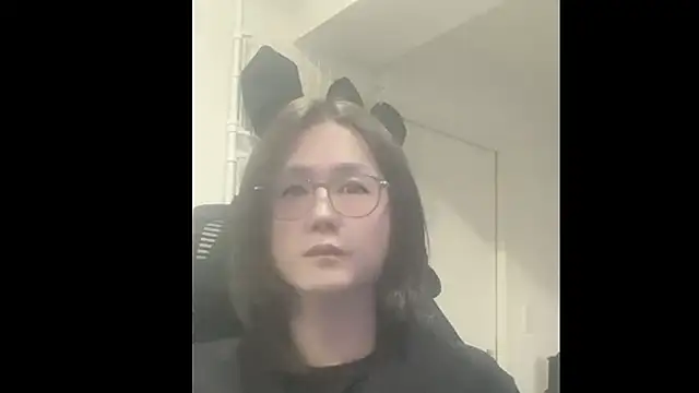 Snapshot of mel__mel chatting on 28, 10, 2025 mel  mel online show from 28, 10, 2025