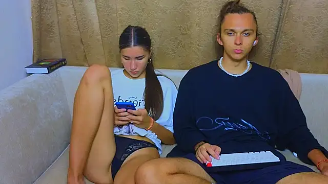 Snapshot of do_u_know_them chatting on 27, 1, 2025 do u know them online show from 27, 1, 2025