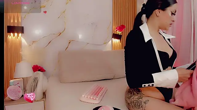 BrendaSquirtx online show from 28, 11, 2025