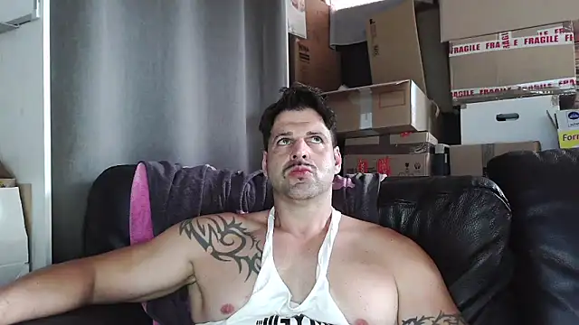 Snapshot of XxBigboybandxX chatting on 1, 5, 2026 XxBigboybandxX online show from 1, 5, 2026