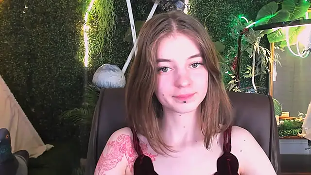 TinaDavil online show from 25, 2, 2025