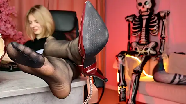 TinaDavil online show from 21, 10, 2025