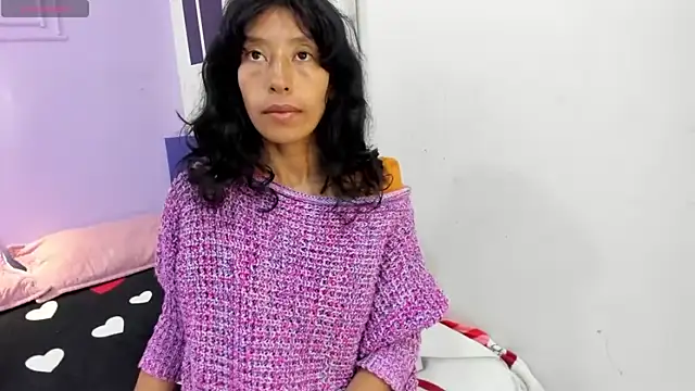 karolinee 66  online show from 4, 12, 2025