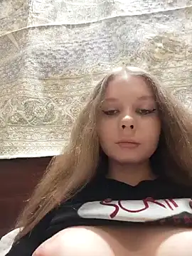 Snapshot of Ekaterina27 chatting on 7, 5, 2026 Ekaterina27 online show from 7, 5, 2026