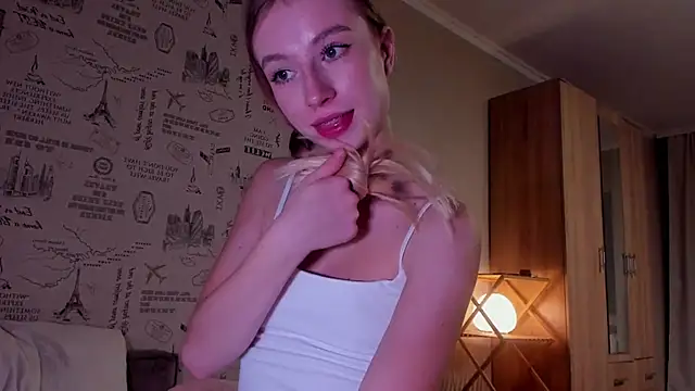 minidivaa  online show from 17, 11, 2025