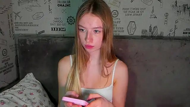 minidivaa  online show from 25, 11, 2025