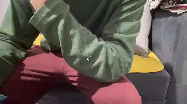 4small4inchlol online show from 26, 1, 2025