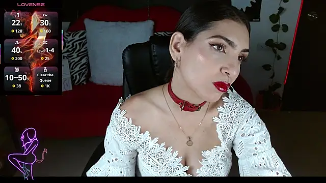 Carolaine69  online show from 9, 10, 2025