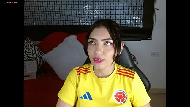 Carolaine69  online show from 3, 7, 2026