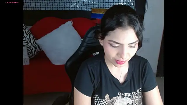 Carolaine69  online show from 4, 7, 2026