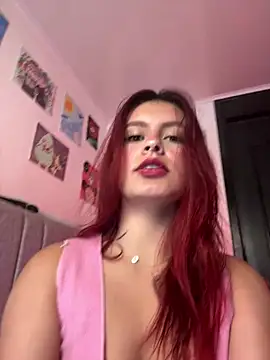 Snapshot of Isa_smeraldy chatting on 2, 7, 2026 Isa smeraldy online show from 2, 7, 2026