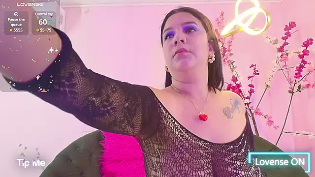 Snapshot of almendraevans chatting on 28, 1, 2025 almendraevans online show from 28, 1, 2025