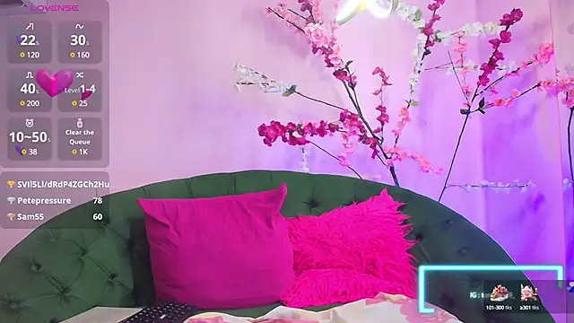 Snapshot of almendraevans chatting on 14, 2, 2025 almendraevans online show from 14, 2, 2025