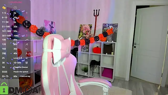 Lasly Fox online show from 30, 10, 2025