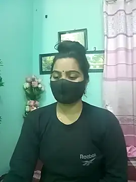 Snapshot of Amisha-2 chatting on 1, 1, 2025 Amisha-2 online show from 1, 1, 2025