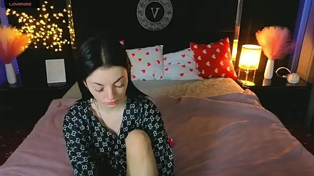 Snapshot of Daisy_Delight chatting on 2, 3, 2026 Daisy Delight online show from 2, 3, 2026