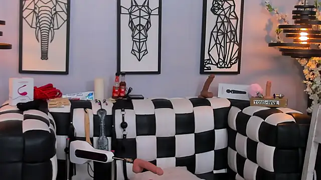 SARAFOXX  online show from 19, 12, 2024